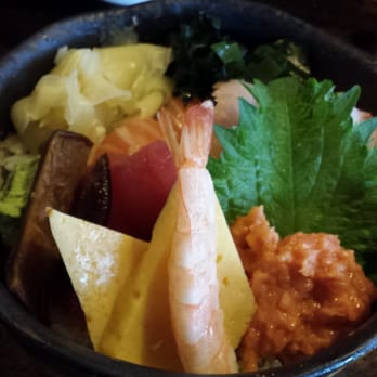 Kuru Kuru Sushi - Chirashi bowl - Sushi Bars Near Me - Burbank, California Kuru Kuru Sushi - Chirashi bowl - Sushi Bars Near Me - Burbank, California