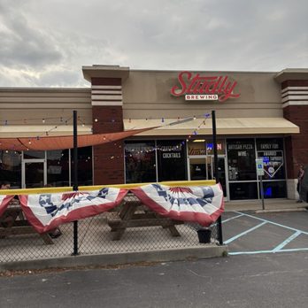 Studly Brewing - Studly Brewing offers outdoor seating - Breweries Near Me - Chesapeake, Virginia