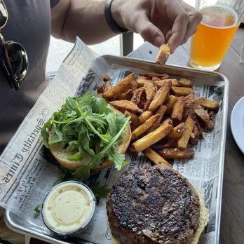 Stormhouse Brewing - burger - American Near Me - North Palm Beach, Florida Stormhouse Brewing - burger - American Near Me - North Palm Beach, Florida