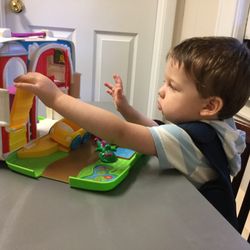 IM Speech Teletherapy - I am learning through engaging play therapy.