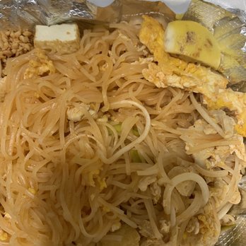 Rose Garden - what in the Pad Thai is this?! - Thai Near Me - Vacaville, California Rose Garden - what in the Pad Thai is this?! - Thai Near Me - Vacaville, California
