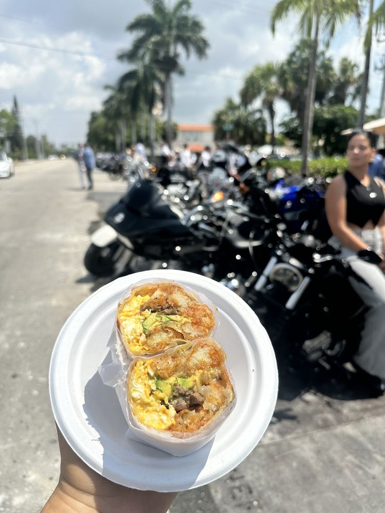 Adrian’s West Coast Burritos