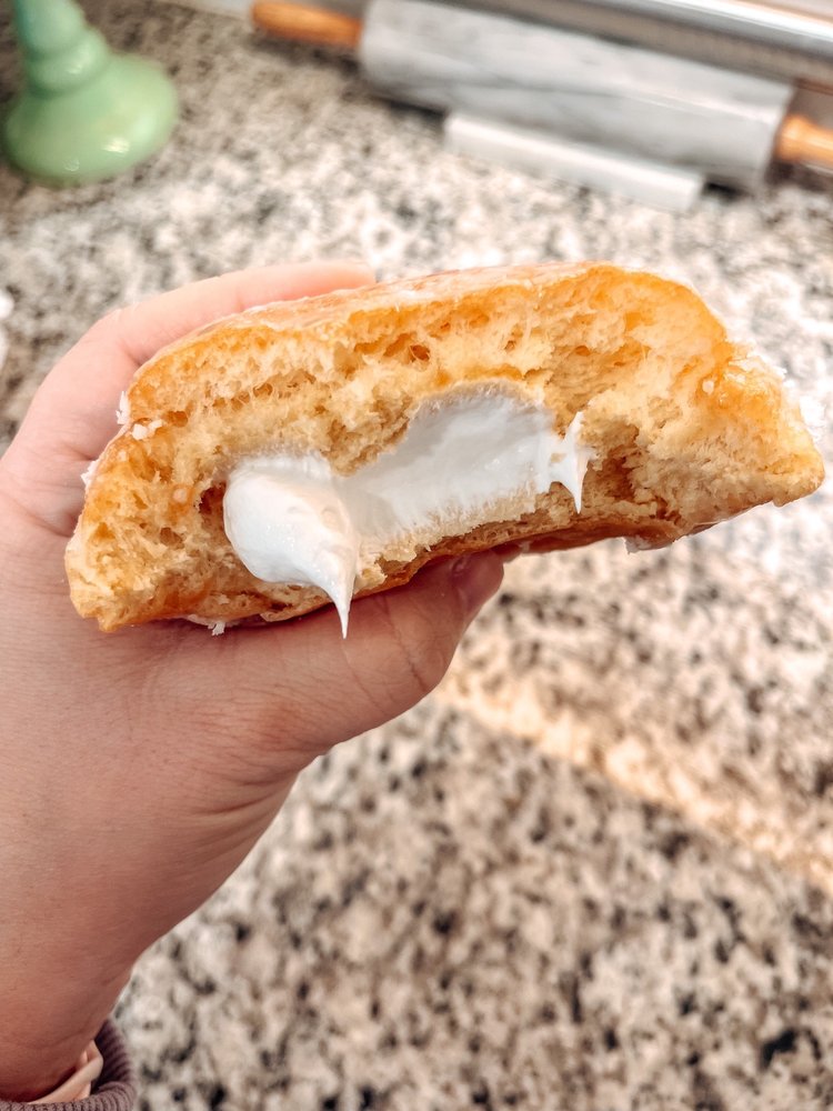 The Donut House Logo