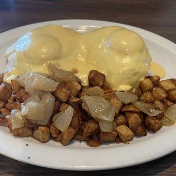 Alice's A Family Restaurant - eggs benedict and potatoes - American Near Me - Middle River, Maryland Alice's A Family Restaurant - eggs benedict and potatoes - American Near Me - Middle River, Maryland