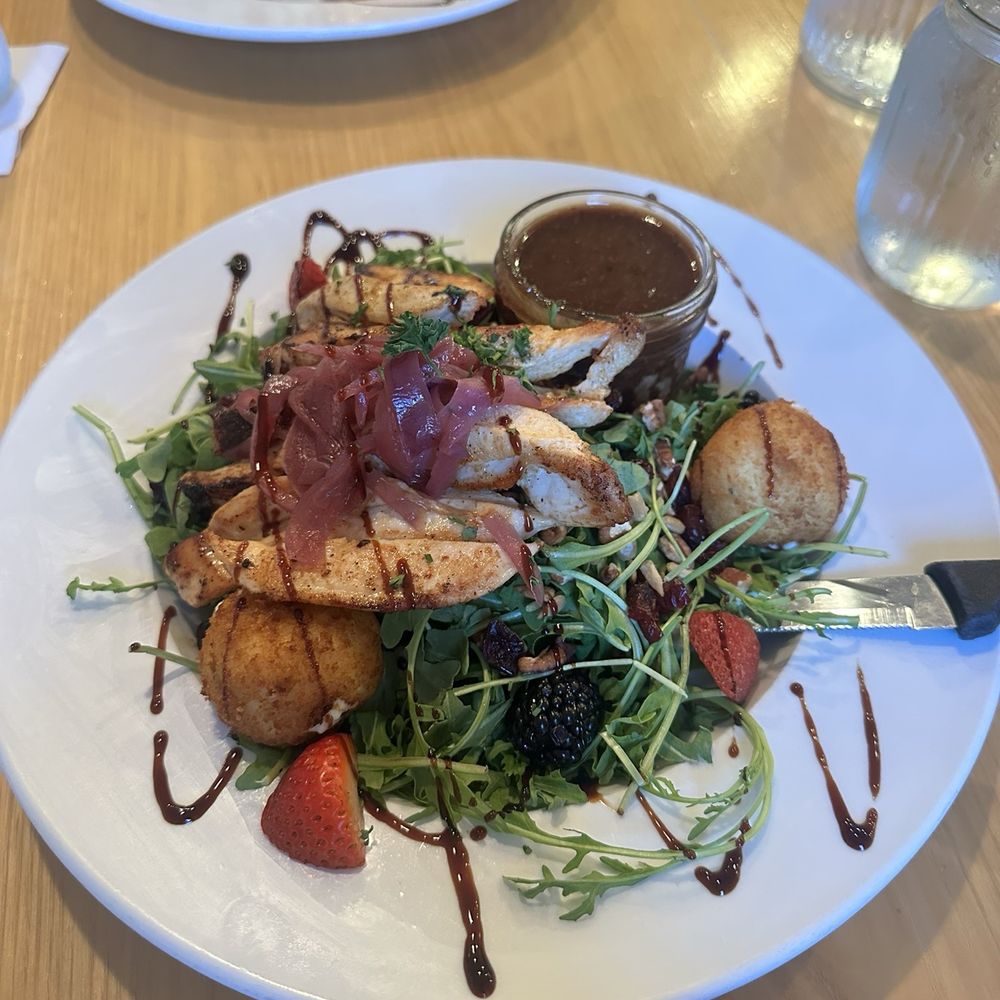 Juniper on Main - Forsyth Fig Salad - Southern Near Me - Carmel, Indiana Juniper on Main - Forsyth Fig Salad - Southern Near Me - Carmel, Indiana