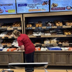 Congdon's Doughnuts Family Restaurant & Bakery