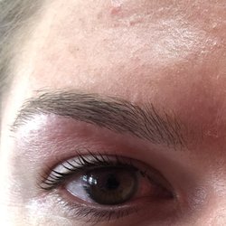 Unique Eyebrow Threading - Lash lifting by unique