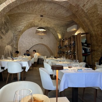 Ristorante Federico II - Inside - Restaurants Near Me - Termoli, IS Ristorante Federico II - Inside - Restaurants Near Me - Termoli, IS