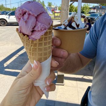 Archie's Family Golf Centre - Black Cherry & Small Sundae - Golf Near Me - Cornwall, Ontario Archie's Family Golf Centre - Black Cherry & Small Sundae - Golf Near Me - Cornwall, Ontario