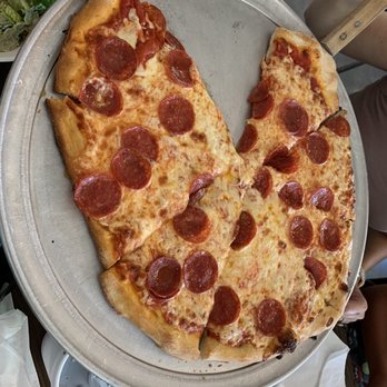 Arte Pizza - Pizza Near Me - Fernandina Beach, Florida