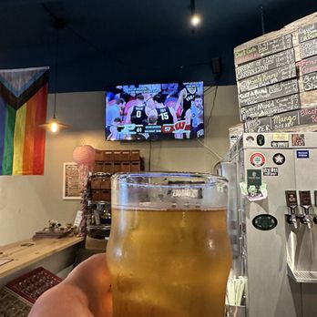 Oak St Brewery - Brewe of Carrolton is delicious and pairs well with a Purdue victory over Wisconsin (game on in the background). Cheers! - Breweries Near Me - New Orleans, Louisiana Oak St Brewery - Brewe of Carrolton is delicious and pairs well with a Purdue victory over Wisconsin (game on in the background). Cheers! - Breweries Near Me - New Orleans, Louisiana