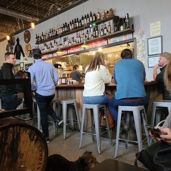 Maggie's Farm Rum - Bar area - Distilleries Near Me - Pittsburgh, Pennsylvania