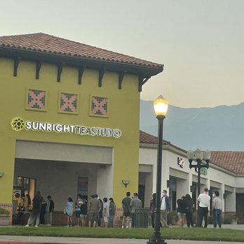 Sunright Tea Studio - Rancho Cucamonga - Super bumpin' - Bubble Tea Near Me - Rancho Cucamonga, California Sunright Tea Studio - Rancho Cucamonga - Super bumpin' - Bubble Tea Near Me - Rancho Cucamonga, California