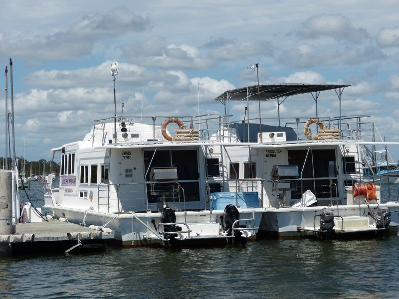 LUXURY AFLOAT HOUSEBOATS 30 Photos Norman Point, Tin Can Bay