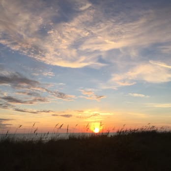 Longboat Key Beaches - This sunset didn't seem real... - Beaches Near Me