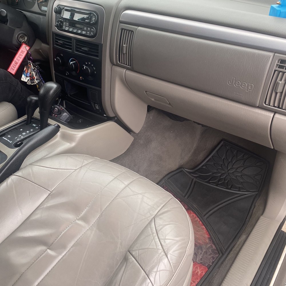 Aces Detailing - Even the heavily used front seats look like a miracle has been done on them! - Auto Detailing Near Me - New Haven, Indiana