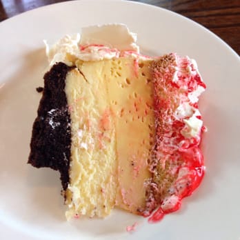 La Ideal Bakery - A slice of the layered cake so you can see the tasty layers! Yum - Bakeries Near Me - Anaheim, California La Ideal Bakery - A slice of the layered cake so you can see the tasty layers! Yum - Bakeries Near Me - Anaheim, California