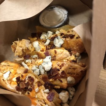 C3ntral Tavern - Buffalo chicken egg rolls - Bars Near Me - Elkton, Maryland