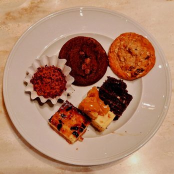 Pavillon 67 - Plate 4:  a sampling of cookies and small desserts like cheesecake, chocolate mousse, and similar dessert staples - Buffets Near Me - Montreal, Quebec