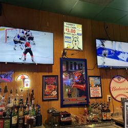 Wings Etc - Games to watch!