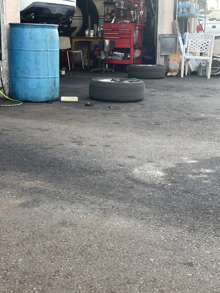 LAM AUTO SERVICE Updated September 2024 35 Reviews 7514 E Garvey
