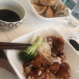 Sesame chicken and dumplings are so good!!! Sesame chicken and dumplings are so good!!!