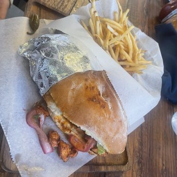 Perol Artisanal Carnitas - Al Pastor Chicken Tortas - Wine Bars Near Me - El Paso, Texas Perol Artisanal Carnitas - Al Pastor Chicken Tortas - Wine Bars Near Me - El Paso, Texas