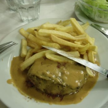 Bouillon Chartier - steak au poivre - French Near Me - Paris, 75
