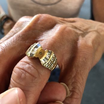Baroness Jewelers - The ring théy replaced the print setting... the whole thing, prongs and all SNAPPED OFF CLEAN with the loss of a 2 carat stone. - Jewelry Near Me - Goleta, California