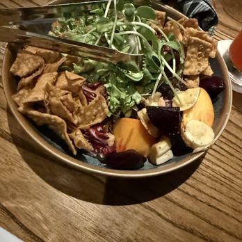 Lineage - Upcountry Farm Salad - Asian Fusion Near Me - Wailea, Hawaii