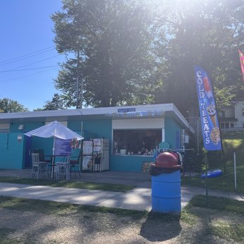 Beach Bites - Food Trucks Near Me - Conneaut Lake, Pennsylvania Beach Bites - Food Trucks Near Me - Conneaut Lake, Pennsylvania