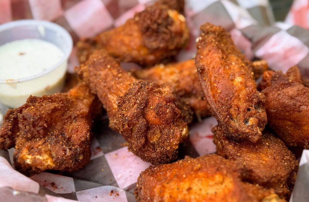 Social spots from Cabaret Sports Bar & Grille