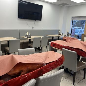 Guelph BBQ - Interior - Barbeque Near Me - Guelph, Ontario Guelph BBQ - Interior - Barbeque Near Me - Guelph, Ontario
