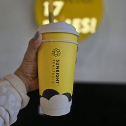 Hot oolong coffee milk tea with boba Hot oolong coffee milk tea with boba
