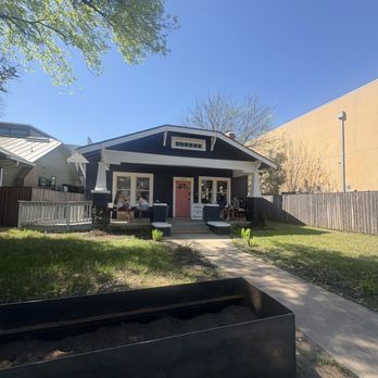 Luanne's coffee and matcha - Outside - Coffee & Tea Near Me - Austin, Texas