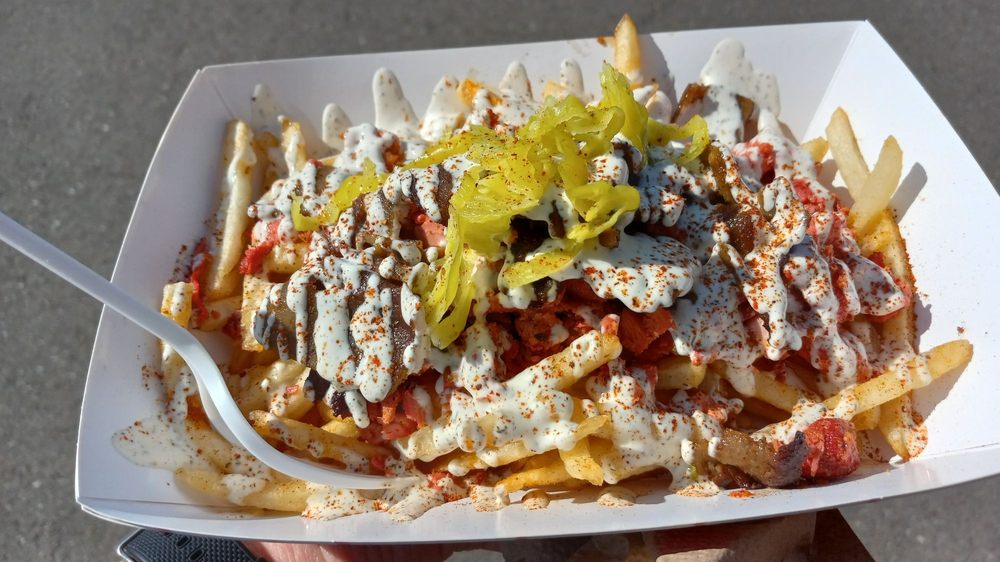 HEFTY GYROS