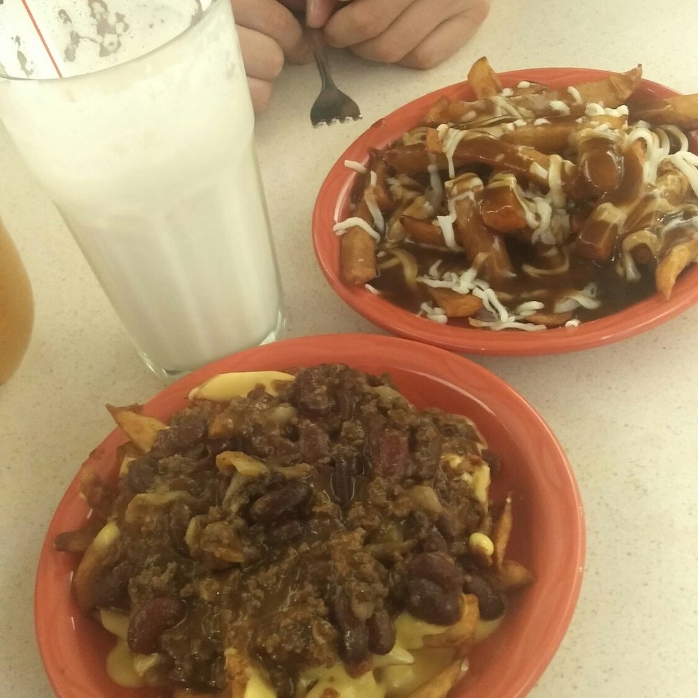 Stanley's Restaurant - Chili cheese fries and the poutine - Seafood Near Me - Central Falls, Rhode Island