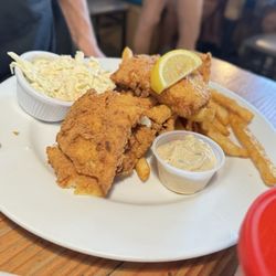 Lures Riverfront Restaurant - Fish & Chips (Haddock)