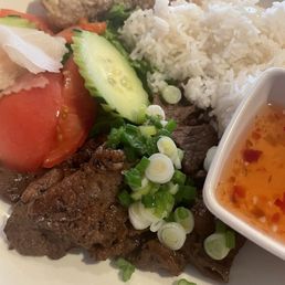 Grilled Meat & Crispy Spring Roll on Rice