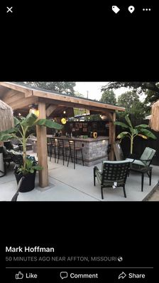 Outdoor Living  Space - Let us create the Outdoor living Space of your Dreams!  Weather it is an outdoor Kitchen, firepit, outdoor fireplace , or a patio bar , call us to make it a reality !