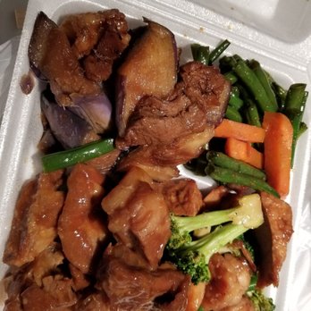 Gulick Delicatessen - Eggplant, green beans, shrimp broccoli, and sweet sour spareribs... ono kine grinds! - Japanese Near Me - Honolulu, Hawaii Gulick Delicatessen - Eggplant, green beans, shrimp broccoli, and sweet sour spareribs... ono kine grinds! - Japanese Near Me - Honolulu, Hawaii