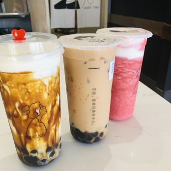 Chakaa Tea House - L-R: Brown sugar boba, thai milk tea, strawberry slush - Bubble Tea Near Me - Oxnard, California Chakaa Tea House - L-R: Brown sugar boba, thai milk tea, strawberry slush - Bubble Tea Near Me - Oxnard, California