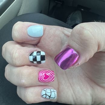 Blue Tree Nails & Spa - Nail Salons Near Me - Midland, Texas
