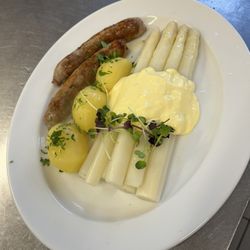 Morgentau Wirtsstube - Spargel Bratwurst