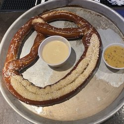 Caston & Main Brew Yard - Giant Brew Cheese Pretzel