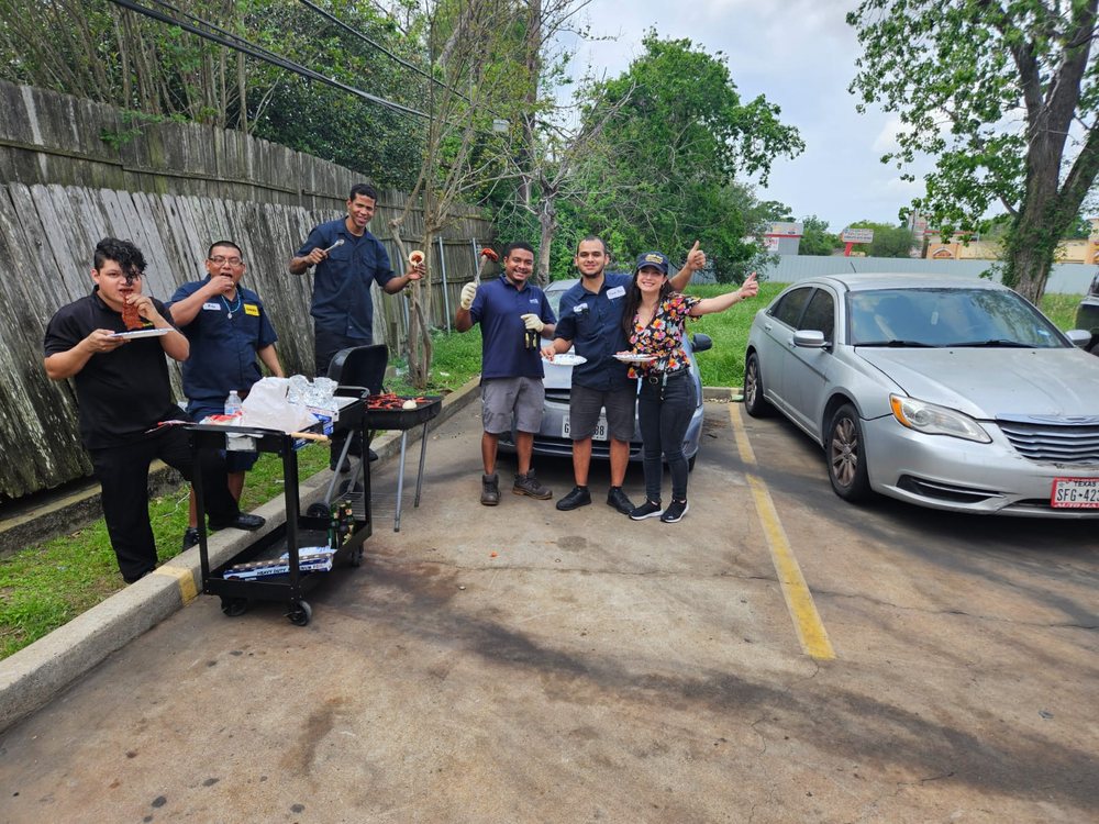 KWIK KAR LUBE & TUNE Updated October 2024 42 Photos & 50 Reviews