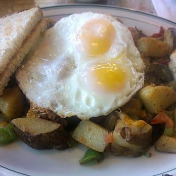 Le Croissant - Creole potatoes with eggs - Breakfast & Brunch Near Me - San Rafael, California Le Croissant - Creole potatoes with eggs - Breakfast & Brunch Near Me - San Rafael, California