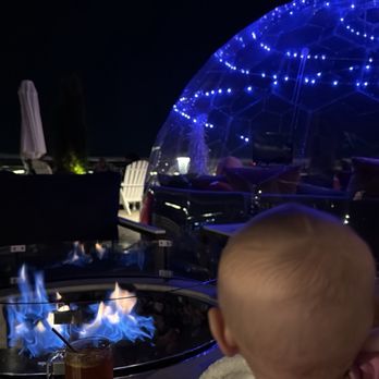 Hemingway's Cuba - Outdoor patio with fire pits and igloo for rent. - Cuban Near Me - Asheville, North Carolina