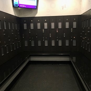 Planet Fitness - Women's locker room - Gyms Near Me - Falls Church, Virginia Planet Fitness - Women's locker room - Gyms Near Me - Falls Church, Virginia