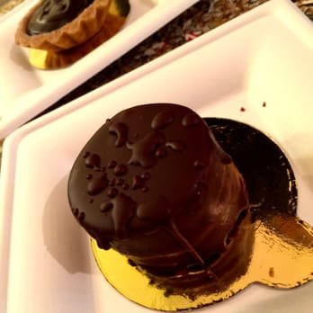 Grezzo Raw Chocolate - Chocolate cake thingy - Desserts Near Me - Rome, RM
